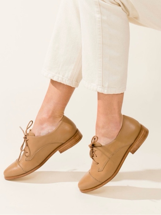 Nisolo Shoes - Nisolo Emilia Leather Cap Toe Oxfords – Almond – Size 10